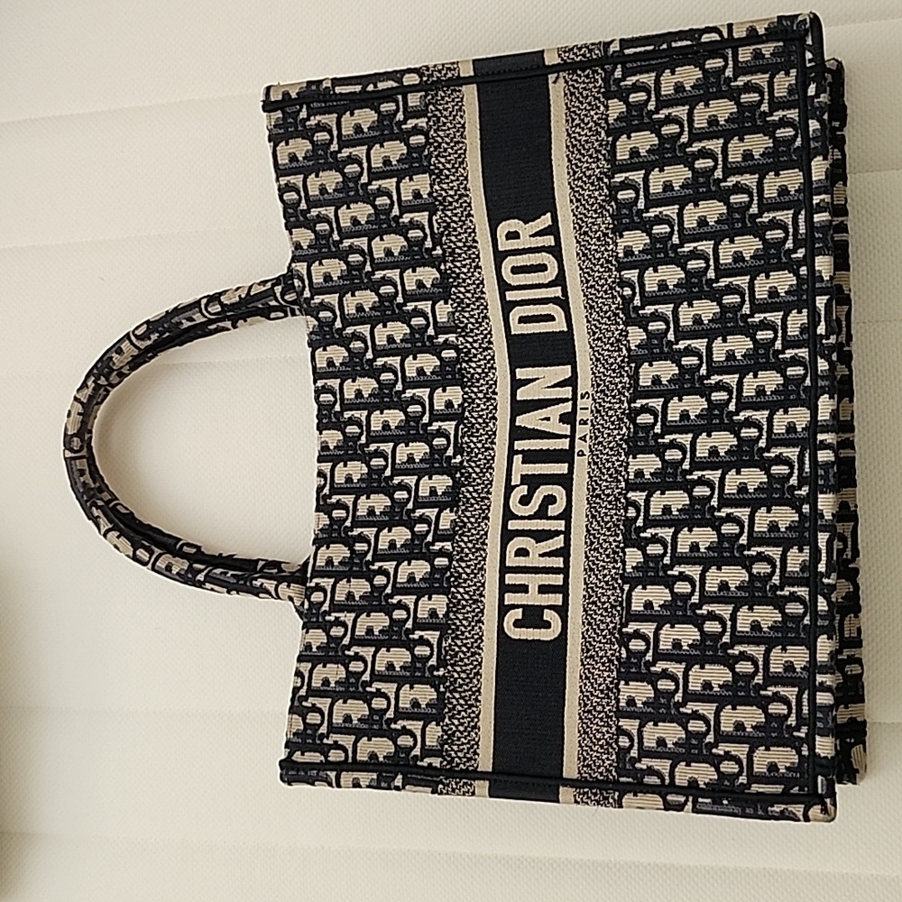 Dior book medium book tote